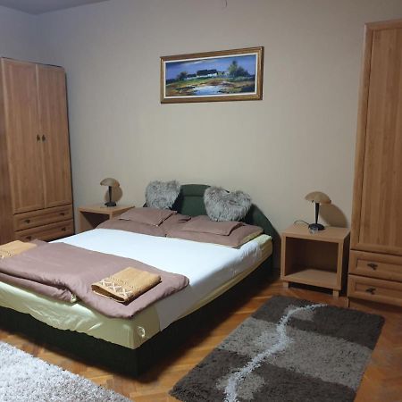 Izisz Debreţin Exterior foto